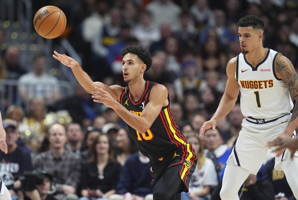 个团队在 个团队在